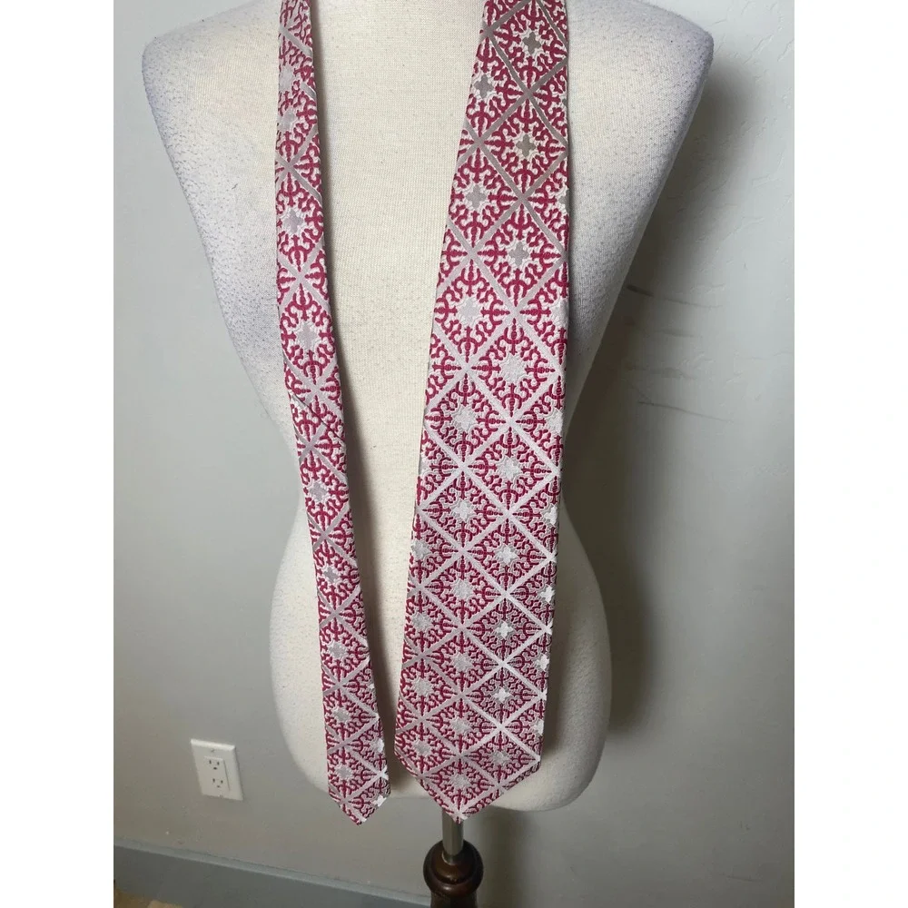 Vintage 60s Ferranti California Men Magenta Pink Silver Geometric Brocade Tie